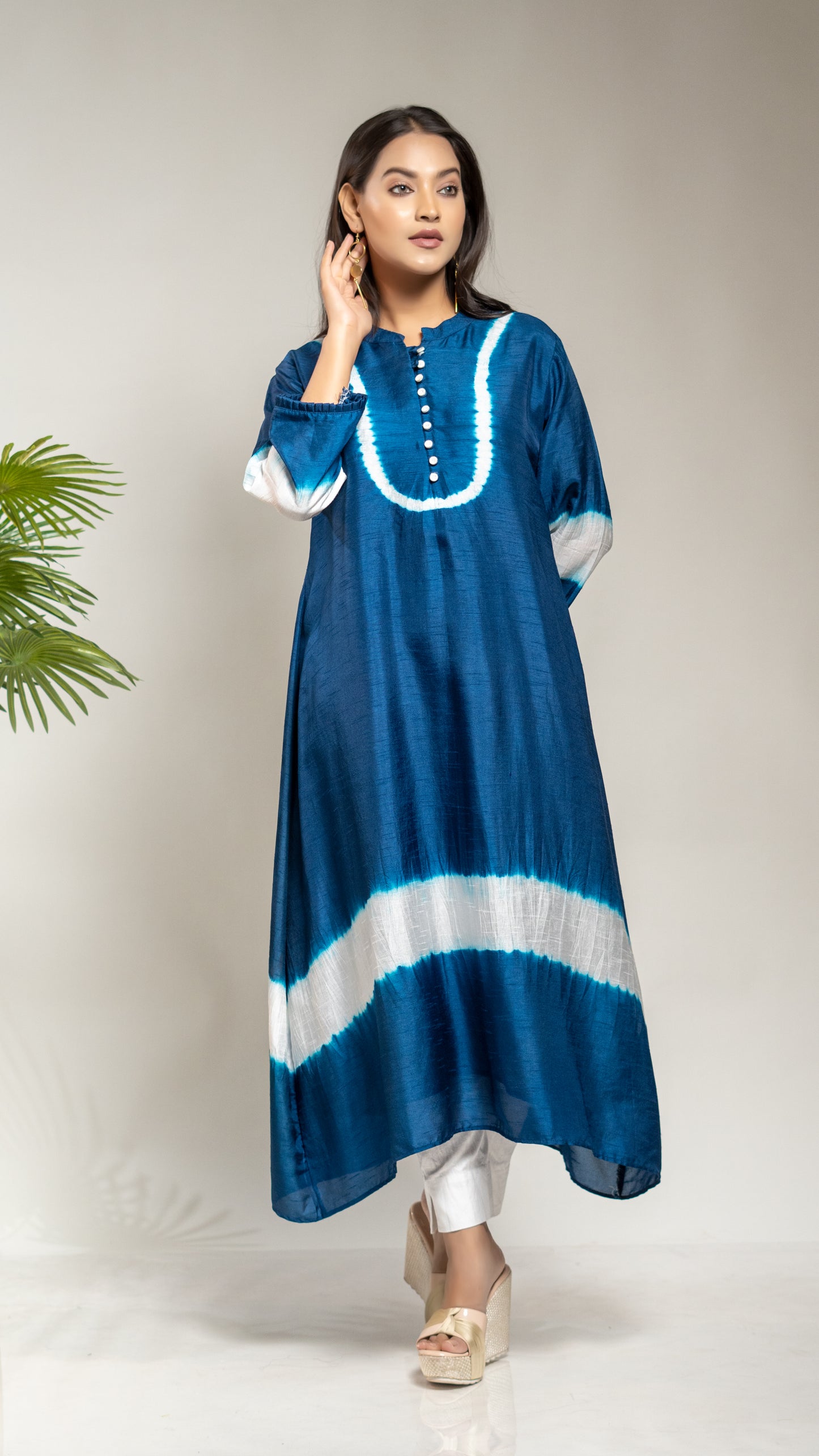 TIE & DYE A LINE TAIL CUT KURTA