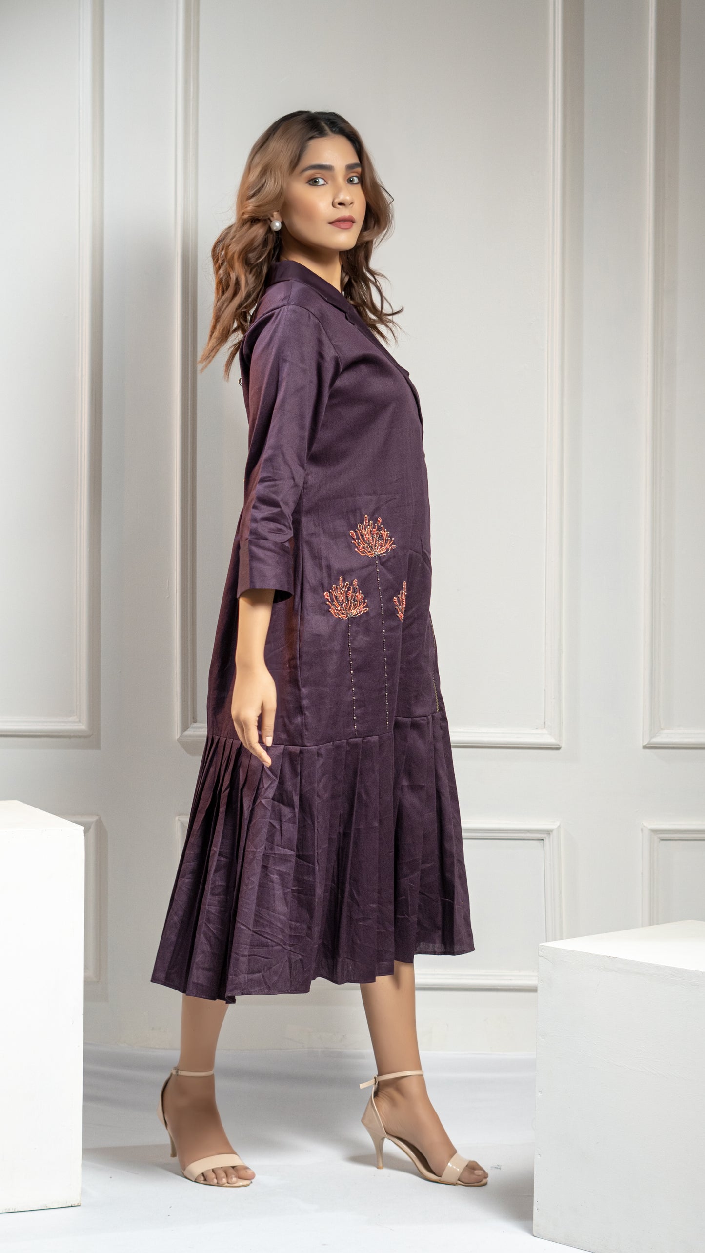 DRESS WITH FLORAL EMBROIDERY